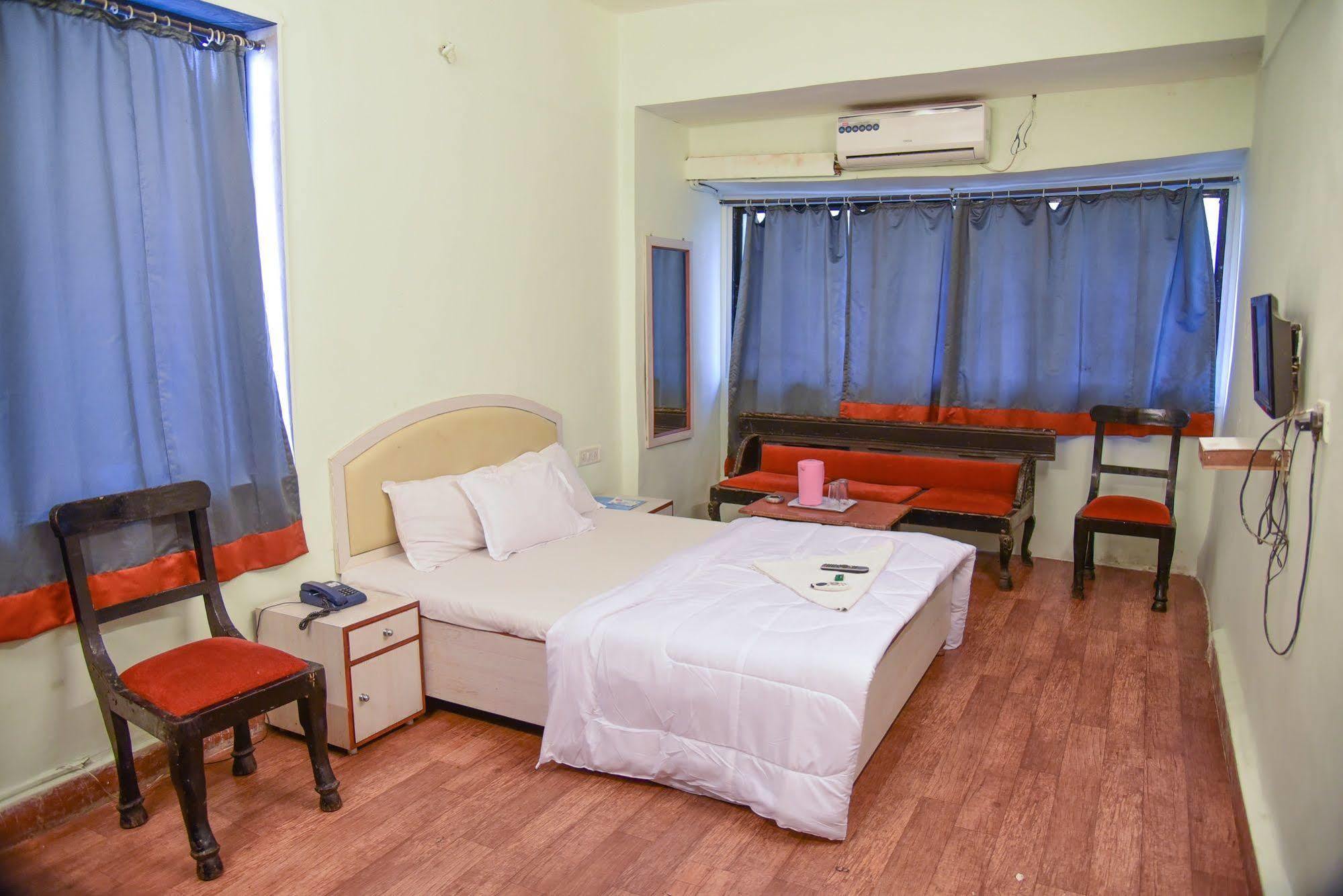 Hotel Evergreen Mumbai Exterior foto