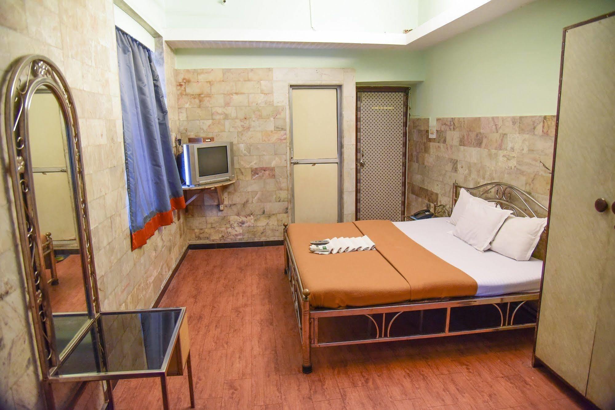 Hotel Evergreen Mumbai Exterior foto